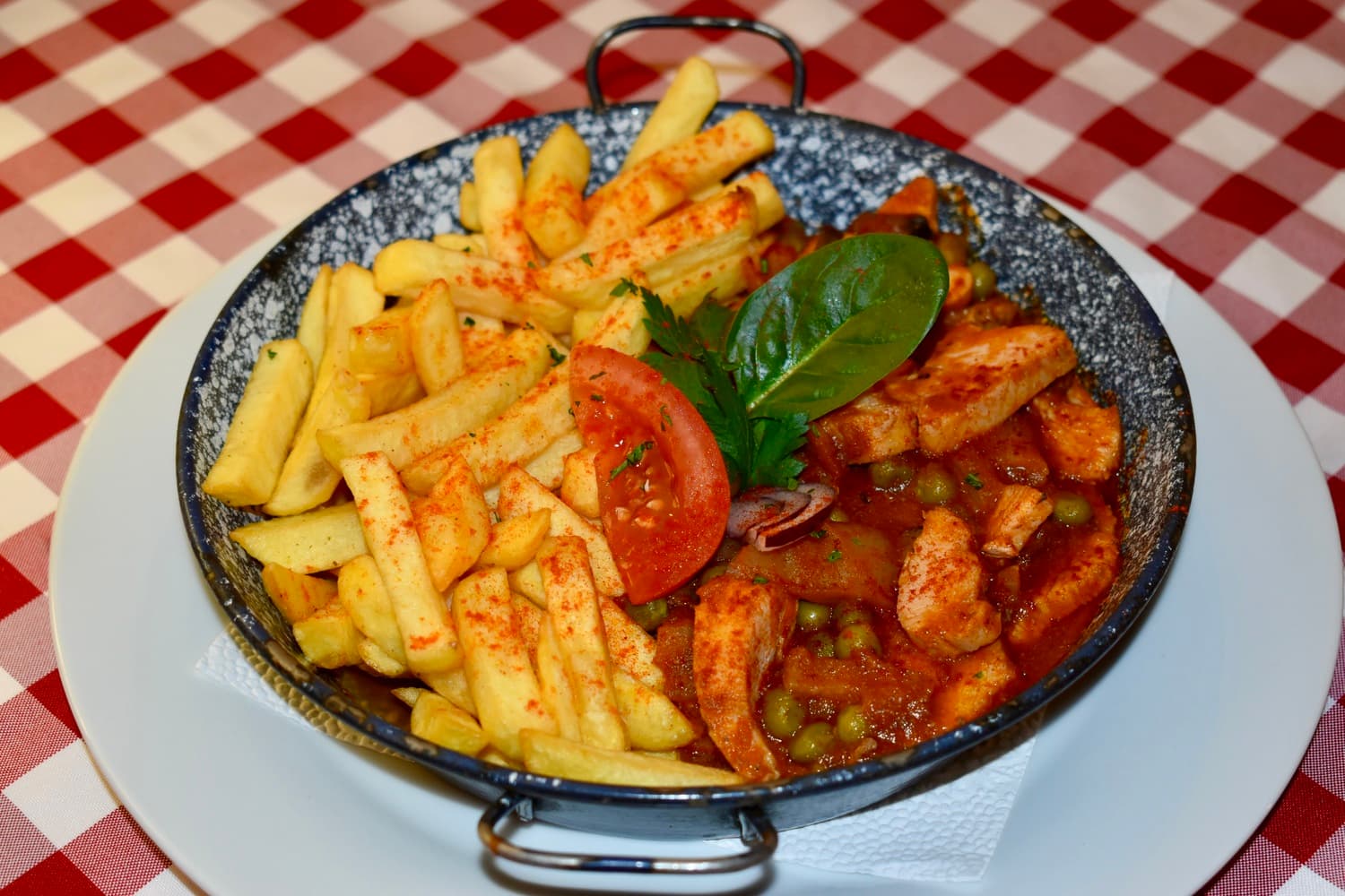Budapest chicken ragout with french fries